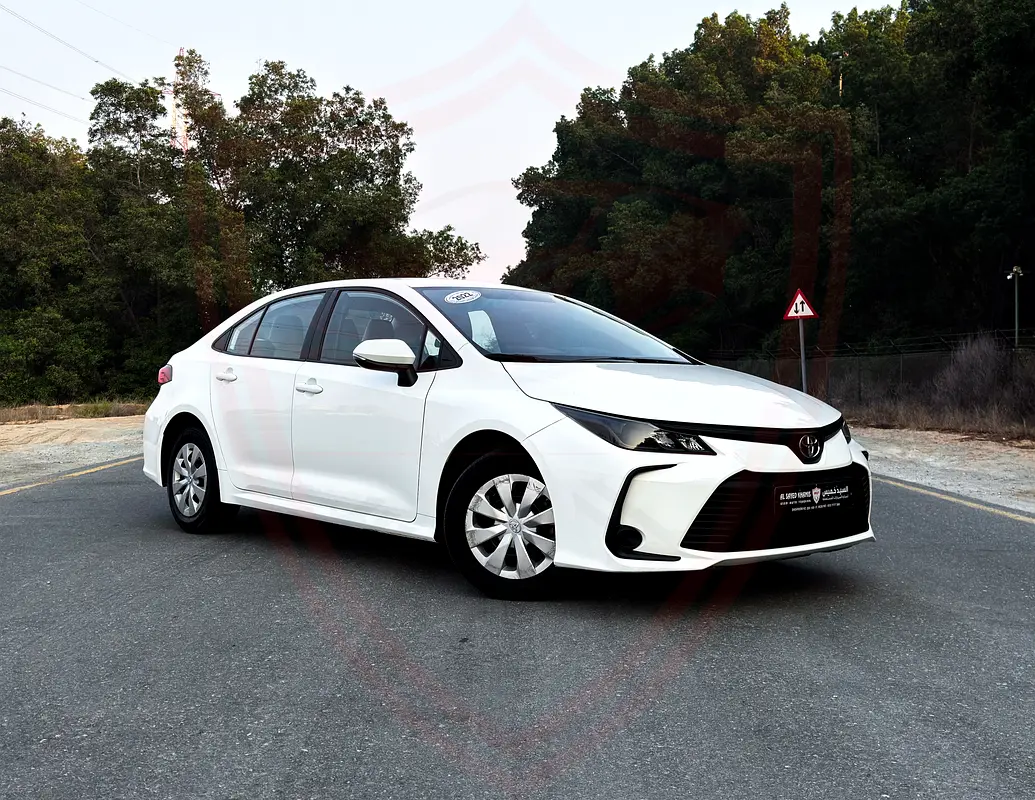 Toyota Corolla 2022 — photo 1 of 18