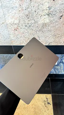 HONOR Pad 9 (8GB RAM / 256GB Storage) + Original Keyboard Case