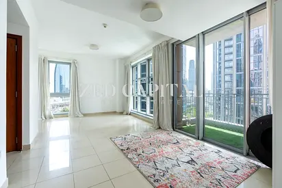 High Floor | Spacious | Move-in Ready | Downtown