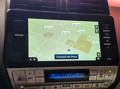 2023 Toyota PRADO photo 14