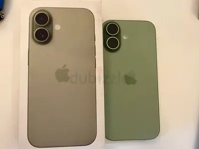 Apple iPhone 17 green 256gb color international version eSIM used in excellent conditions 3000 Dhs.