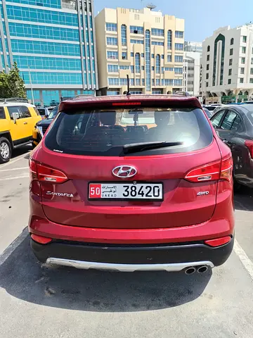 Hyundai Santa Fe 2013 | GCC Specs | Well Maintained Family SUV