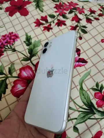 iPhone 11 - 128GB White, Good Condition