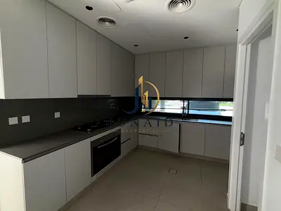 Well designed 4-Br villa with outstanding finishing reasonable price