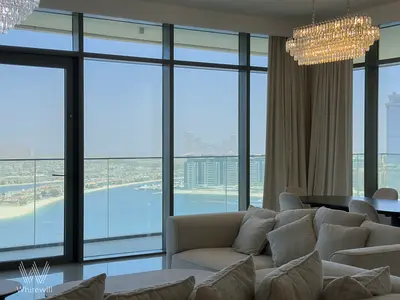 Corner Unit | High Floor | Palm and Sea View | Maids