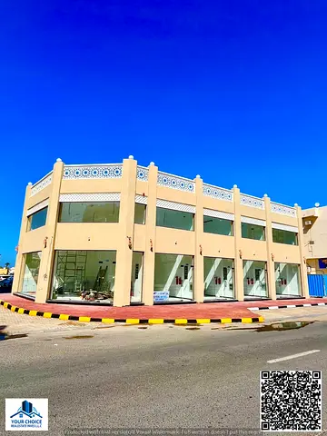 🏢 للبيع مجمع تجاري كامل في ليوار – عجمان 🏢  فرصة استثمارية مميزة في موقع حيوي وزاوية مهمة مقابل مسجد   الشيخ حميد وبجانب منحف عجمان.