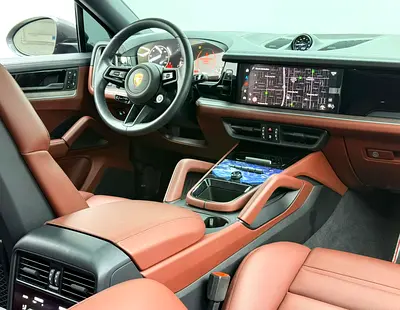 2025 Porsche CAYENNE thumbnail 11