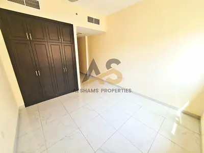 Spacious / Studio / Wardrobe / Parking