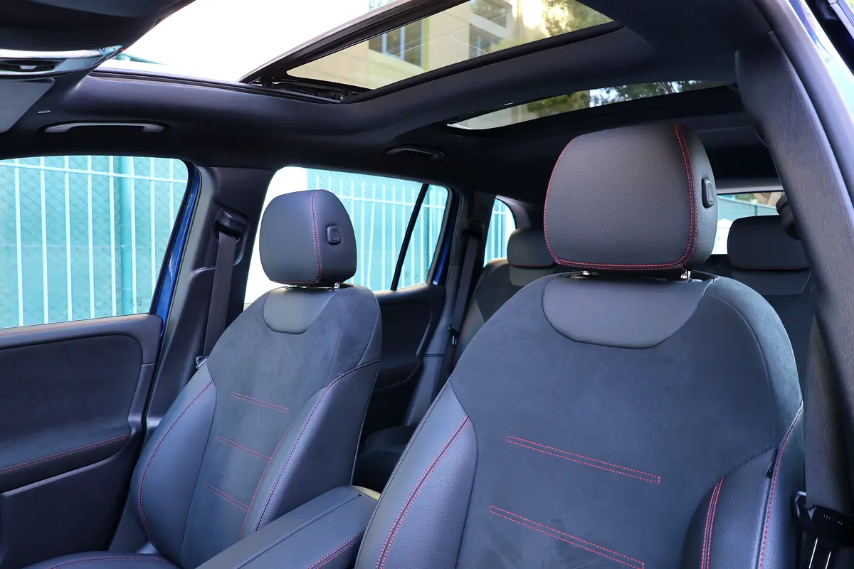 Mercedes-Benz EQB 2025