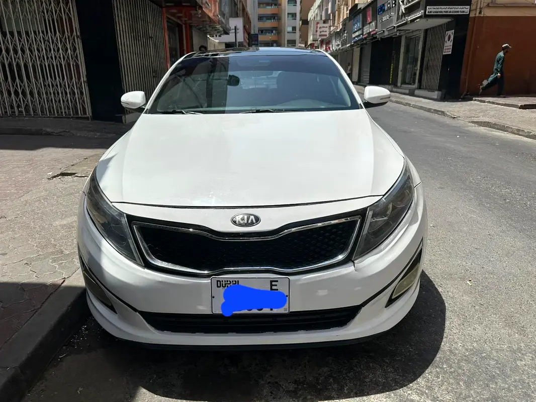 Kia Optima 2015 — photo 1 of 8