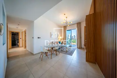Bright Unit | Fully Furnished | Ready to move in