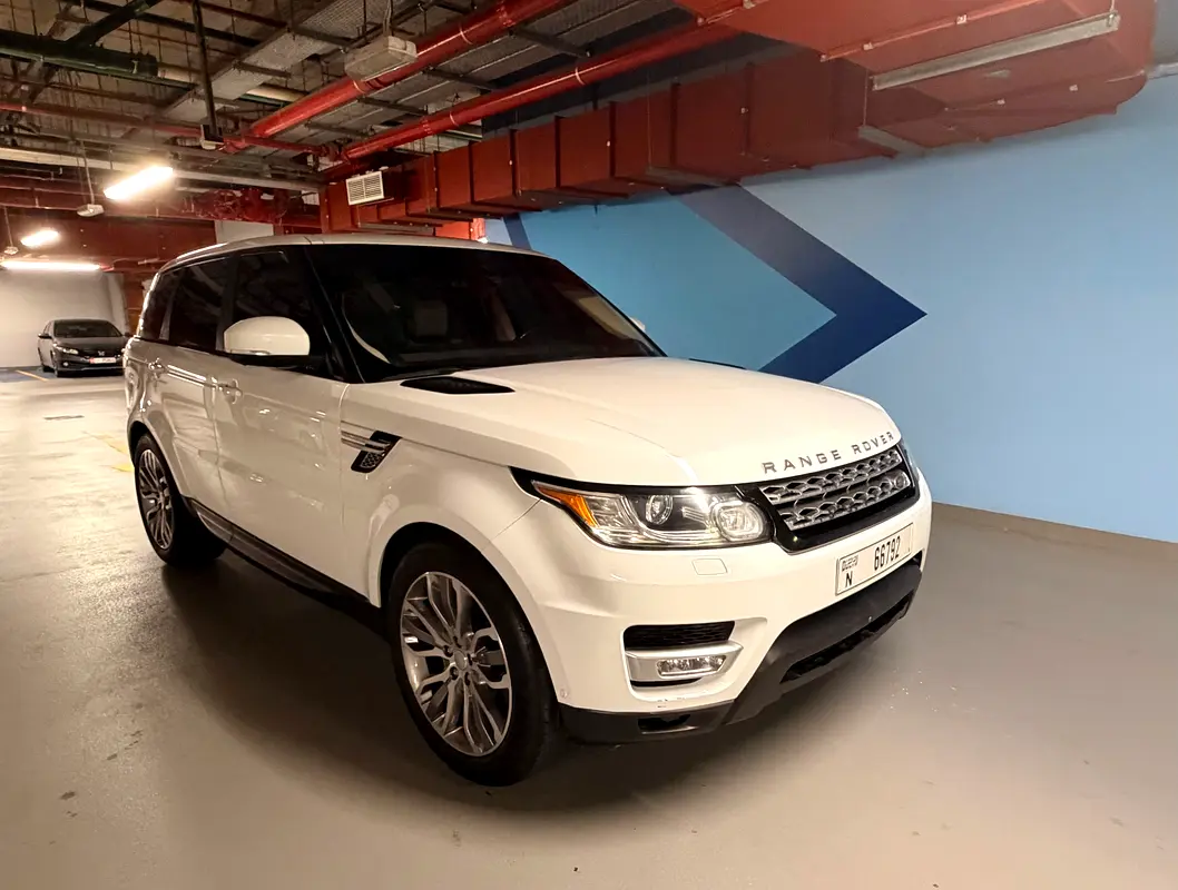 Land Rover Range Rover Sport 2016 — photo 1 of 13