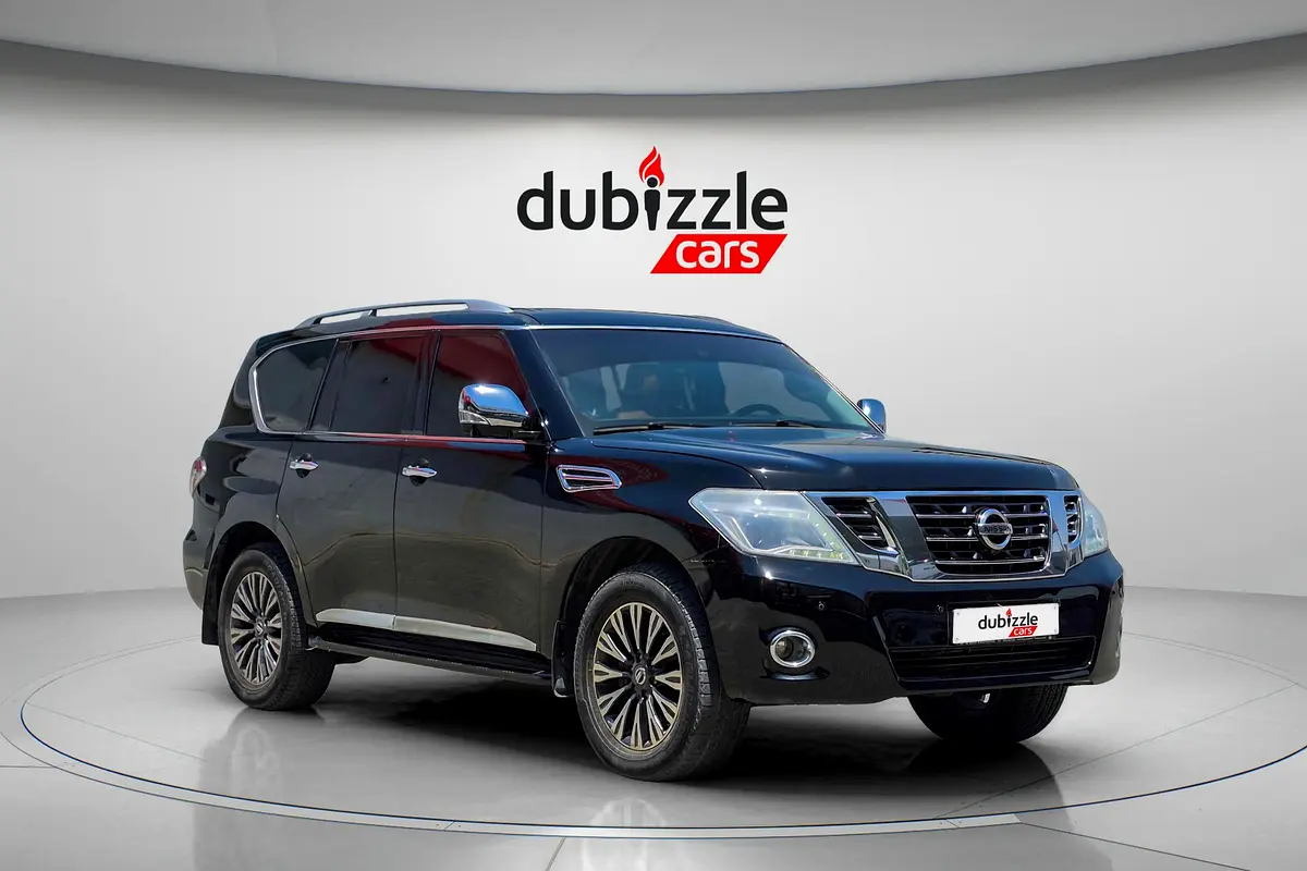 Nissan Patrol 2017 — photo 1 of 15
