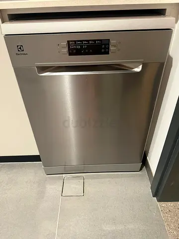 Electrolux Built-in Stainless Steel Dishwasher - Good Condition