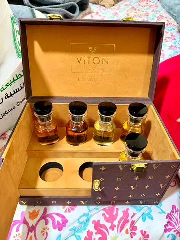 Set of 4 Designer-Style Perfume Bottles in Presentation Box 5 perfume bottles out of 7 almost all fu