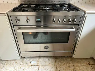 Bertazoni top gas oven electric Italians Steel 5-Burner Gas Range with Oven - Good Working Condition