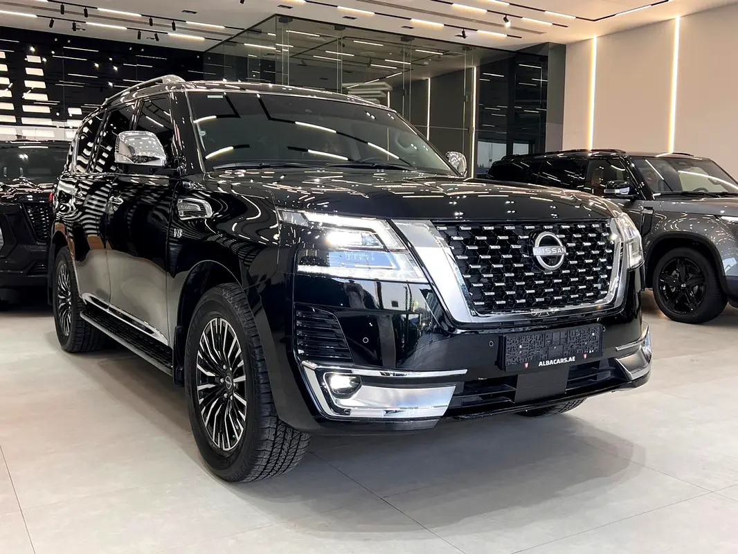 Nissan Patrol 2024 — photo 1 of 17