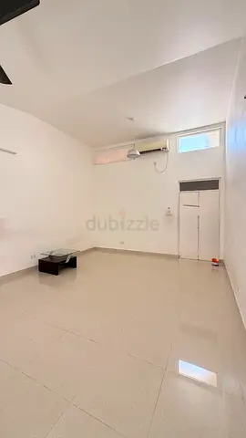 Spacious unfurnished Room with  private washroom  balcony for rent - Bur Dubai