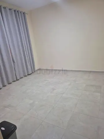 BED SPACE AVAILABLE – Near SHARJAH MUWAILAH BUS STATION