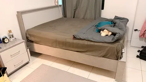 Queen size bed for sale - pan home