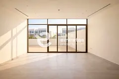 Single Row | Private Garden | Vacant Now