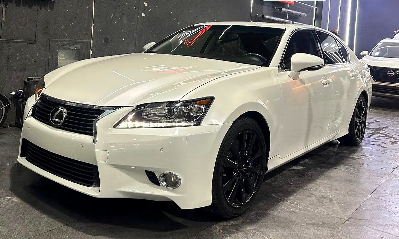 Lexus GS-Series 2015 — photo 1 of 9