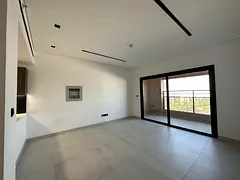Spacious Apartment | Modern Lay out | Near Exit