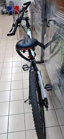 Well-kept adult mountain bike — used, good condition