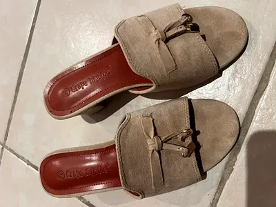 Beige block heel sandals, size  35 suede mule style of loro piano no logos