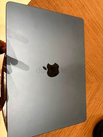 Apple MacBook air 13-inch (Space Gray) - Good Condition 2022