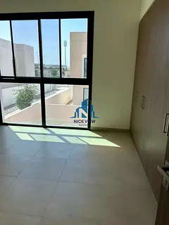 Corner Villa | Vacant | Prime Location