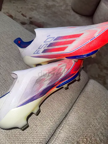 Authentic NEW Adidas F50+ lightstrike pro, size: 12UK (with receipt)