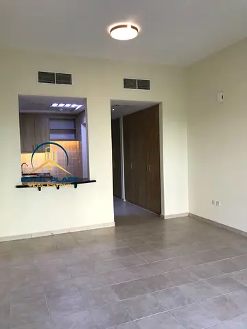Modern Studio | Spacious | Road View