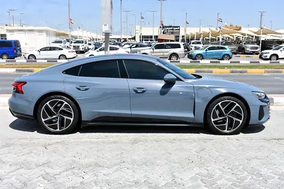 2022 AUDI E-TRON GT — фото 3