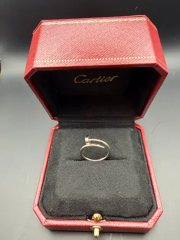 Cartier white gold ring with original box - classic design weight 3.4g