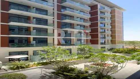 FULLY FURNISHED | HUGE LAYOUT | GOOD VIEW