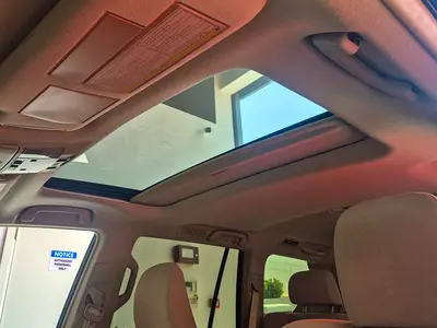 2023 Toyota PRADO photo 11