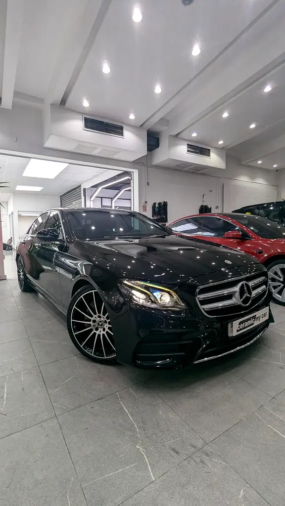 Mercedes-Benz E-Class 2018 — photo 1 of 10