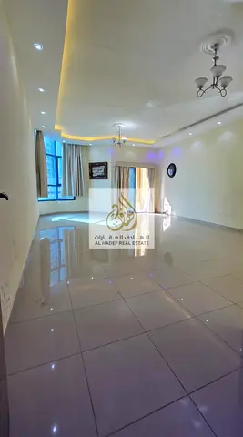 الايجارسنوي عجمان الرشيدية 1 جنب نستوهيبرمركت ابراج الخورالبنايه عائلات  ثلاث غرف وصاله وغرفه خدمة وغرفه غسيل 2 بلكونه 4 حمام وخزانات بالحوائط مساحات
