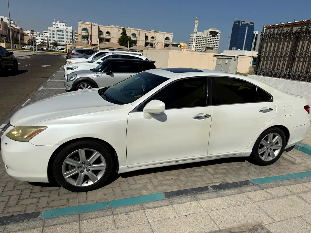 Lexus ES-Series 2008 — photo 1 of 8