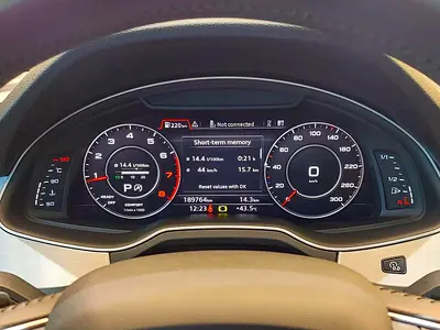 2016 AUDI Q7 缩略图 15
