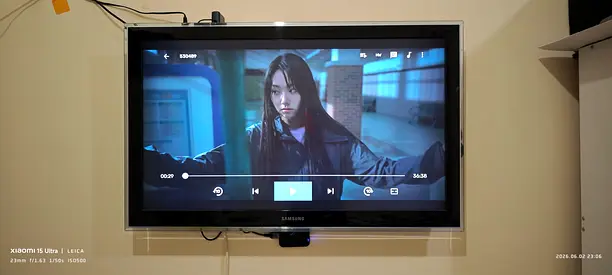 Samsung 42 Wall-Mounted LED TV - Good Working Condition but not smart and New Receiver Android