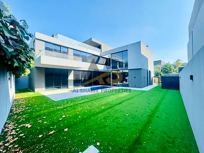 5BR Villa With Private Swimming Pool Gated Community