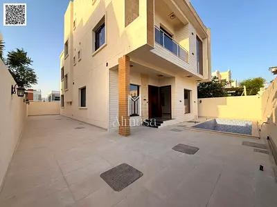 Freehold .Modern villa With a pool on a main street,No service fees