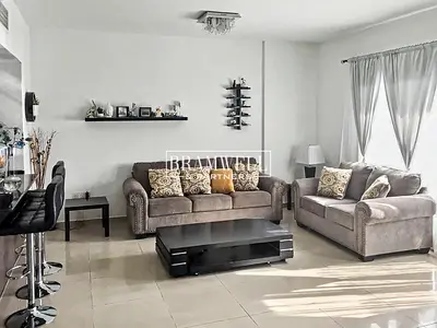 تصميم واسع | موقع متميز | شاغر قريباً
