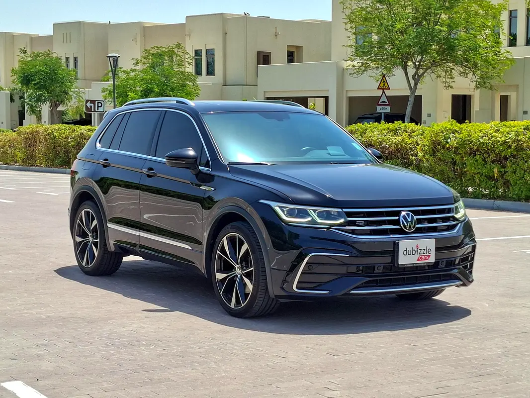 Volkswagen Tiguan 2023 — photo 1 of 18