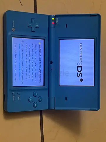 Nintendo dsi blue