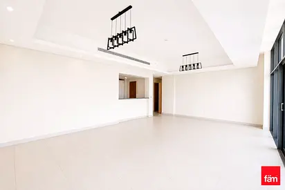 Premium 2br Living | Downtown | Vacant Now