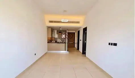 1 BHK +Maid/ Pool View/ Bright Spacious