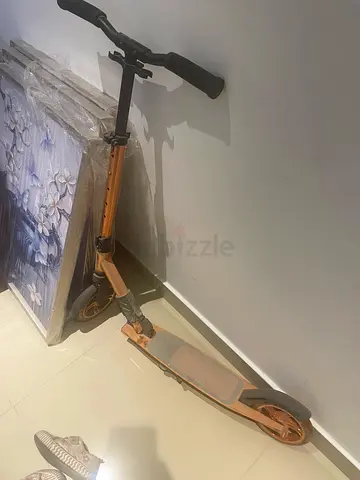 Lightweight foldable kick scooter - used, good condition